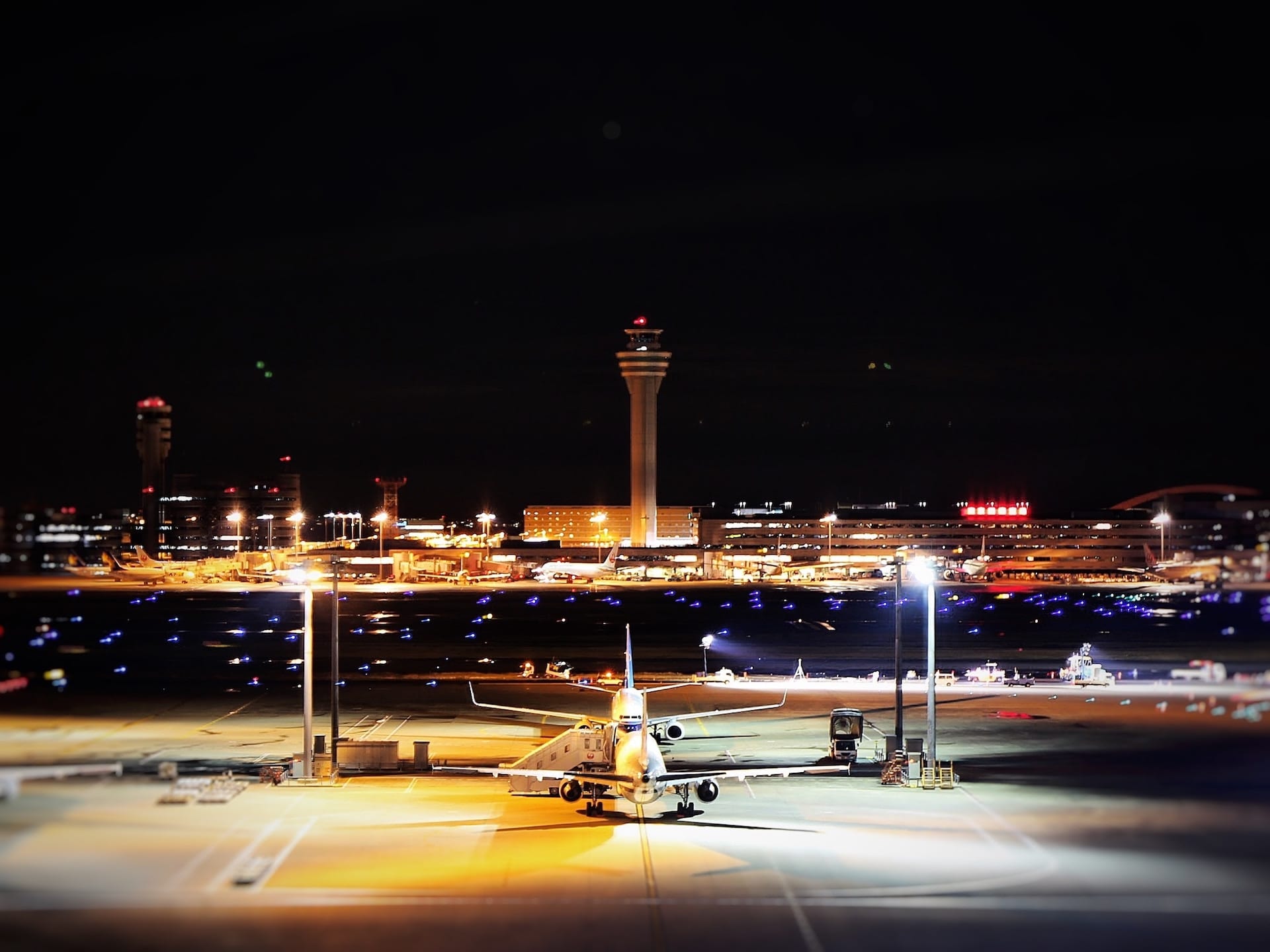 aéroport de nuit